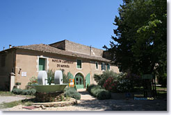 Mouriès, moulin à olives