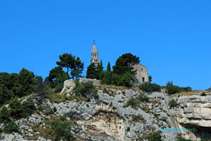 Orgon, clocher de Notre Dame de Beauregard