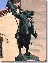Rognonas, statue Rognonas, statue