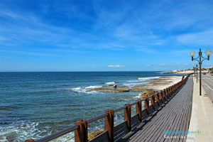 Sausset les Pins, seaside promenade