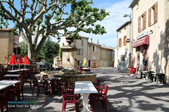 Saint Paul lès Durance, place Saint Paul lès Durance, place