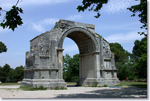 Saint Remy de Provence - Triumphal arch in Le Glanum