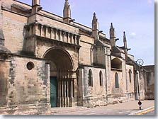 Tarascon - Church door