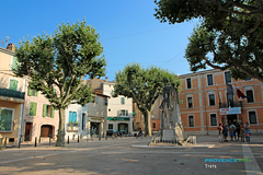 Trets, place de la mairie