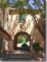 Vitrolles - House