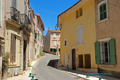 Vitrolles, street in the old Vitrolles