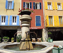Buis les Baronnies, fontaine Buis les Baronnies, fontaine
