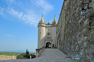 Grignan, castle entrance