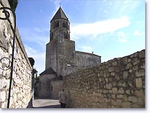 La Garde Adhemar, church