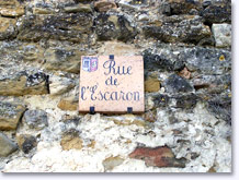 Mirabel aux Baronnies, rue de l'Escaron Mirabel aux Baronnies, rue de l'Escaron