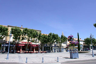 Pierrelatte, 4 Photos