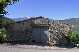 Plaisians, remise avec vue sur le Mont Ventoux