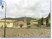 Propiac, village