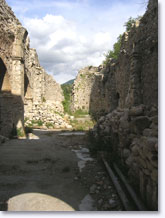 Sahune, ruins