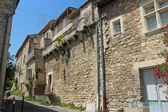 Saint Restitut, remparts Saint Restitut, remparts