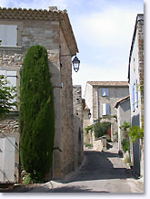 Saint Pantaléon les Vignes, rue