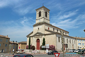 Suze la Rousse, church
