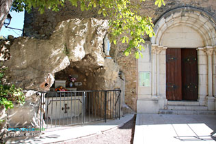 Bagnols en Forêt, grotte