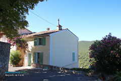 Bagnols en Forêt, maison