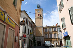 Besse sur Issole, tour de l'horloge Besse sur Issole, tour de l'horloge
