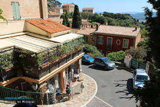 Bormes les Mimosas, petite rue