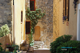 Callian, calade street