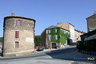 La Garde Freinet, arrivée