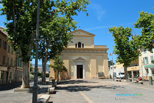 La Crau, church and 8 HQ photographs