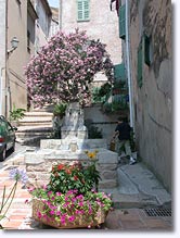 La Motte, calade street
