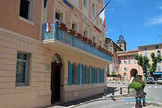 Le Muy - 10 photos - La Mairie