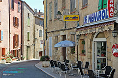 Montferrat, rue et bar-tabac