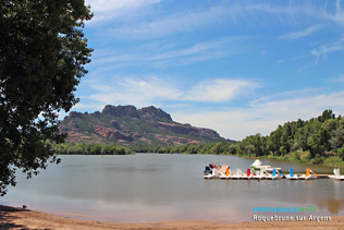 Roquebrune sur Argens, pédalos sur le lac