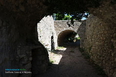 Seillons Source d'Argens, promenade sous le château Seillons Source d'Argens, promenade sous le château