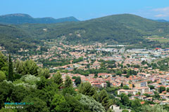 Sollies-Ville, vue panoramique sur la plaine Sollies-Ville, vue panoramique sur la plaine
