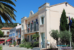 Barques traditionnelles, la mairie