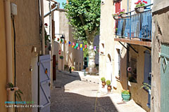 Saint Martin de Pallieres, tiny street Saint Martin de Pallieres, tiny street