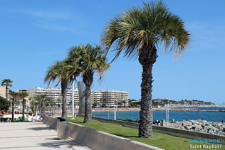Saint Raphaël, bord de mer