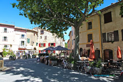 Tourtour, square and terraces