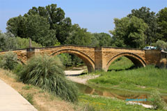 Bédarrides, pont sur l'Ouvèze Bédarrides, pont sur l'Ouvèze
