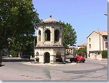 Bédarrides, fontaine