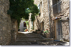 Bonnieux, rue en calade Bonnieux, rue en calade