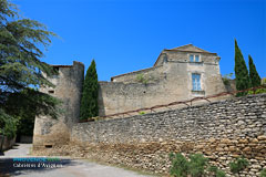 Cabrières d'Avignon, mur de la peste Cabrières d'Avignon, mur de la peste
