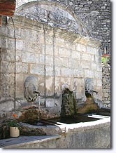 Castellet, fountain