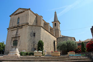 Caumont sur Durance, church