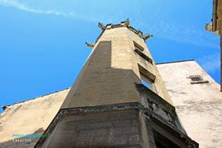 Cavaillon, tour hexagonale