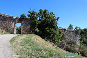 Entrechaux, ruines