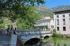 Fontaine de Vaucluse, bridge over the Sorgue river Fontaine de Vaucluse, bridge over the Sorgue river