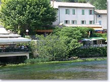 Fontaine de Vaucluse, the Sorgue river Fontaine de Vaucluse, the Sorgue river