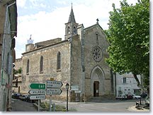 Grillon, church