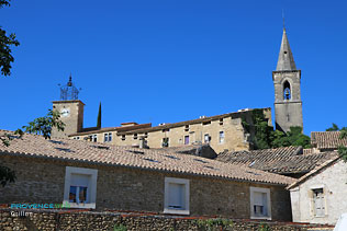 Grillon, clocher et campanile